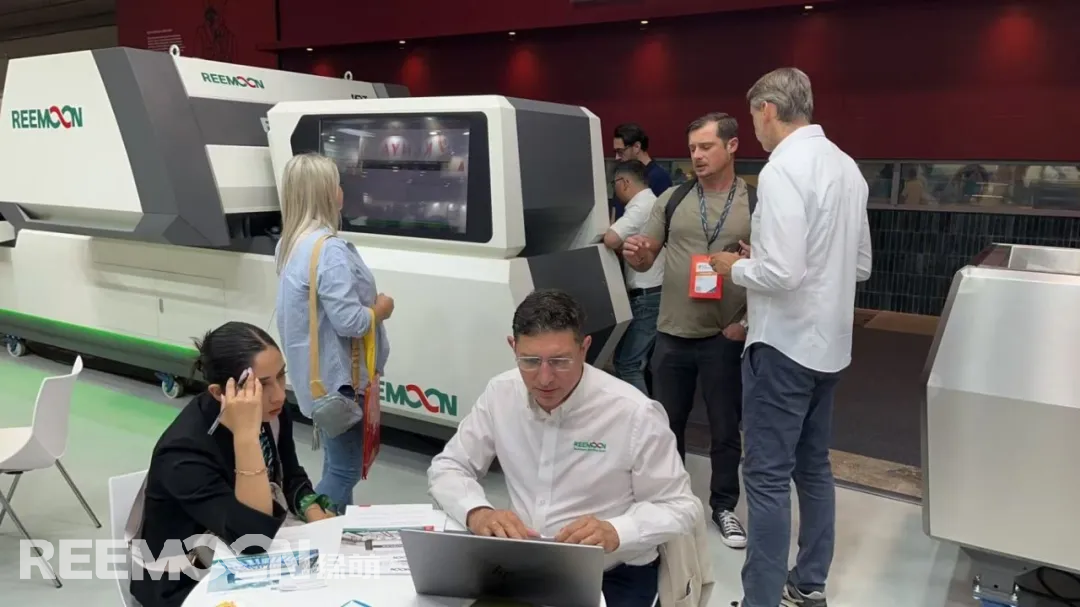 1759976976140345.png 190e8609-3214-4d89-a42f-3d531a478372.png